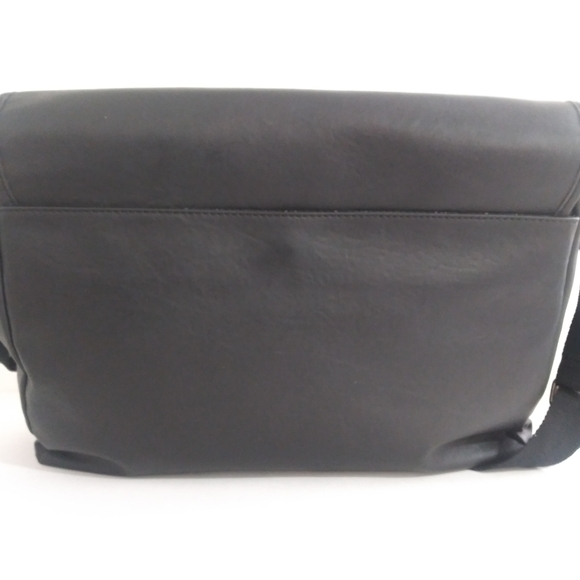 Guinness Kenneth Cole messenger computer bag New - Picture 6 of 12